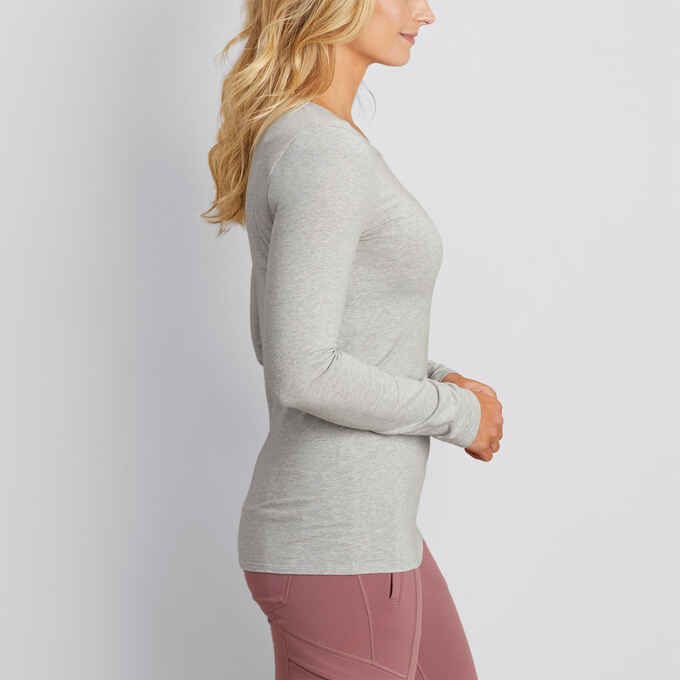 Women's No-Yank Long Sleeve Scoopneck T-Shirt