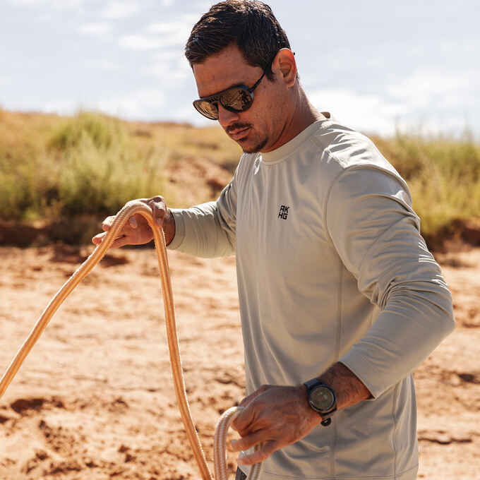 Men's AKHG U.P. Stream Shirt