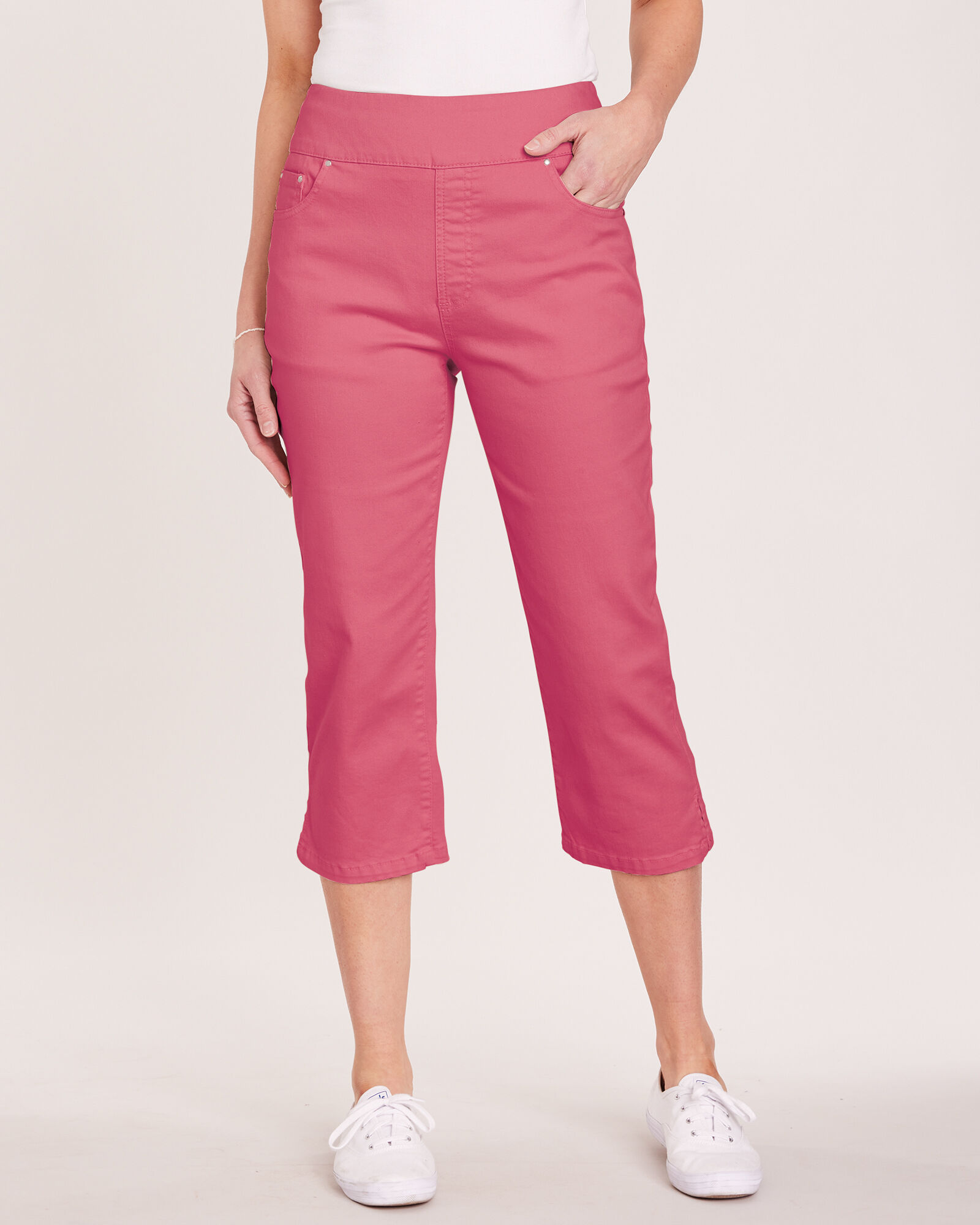 DenimEase Flat-Waist Capris