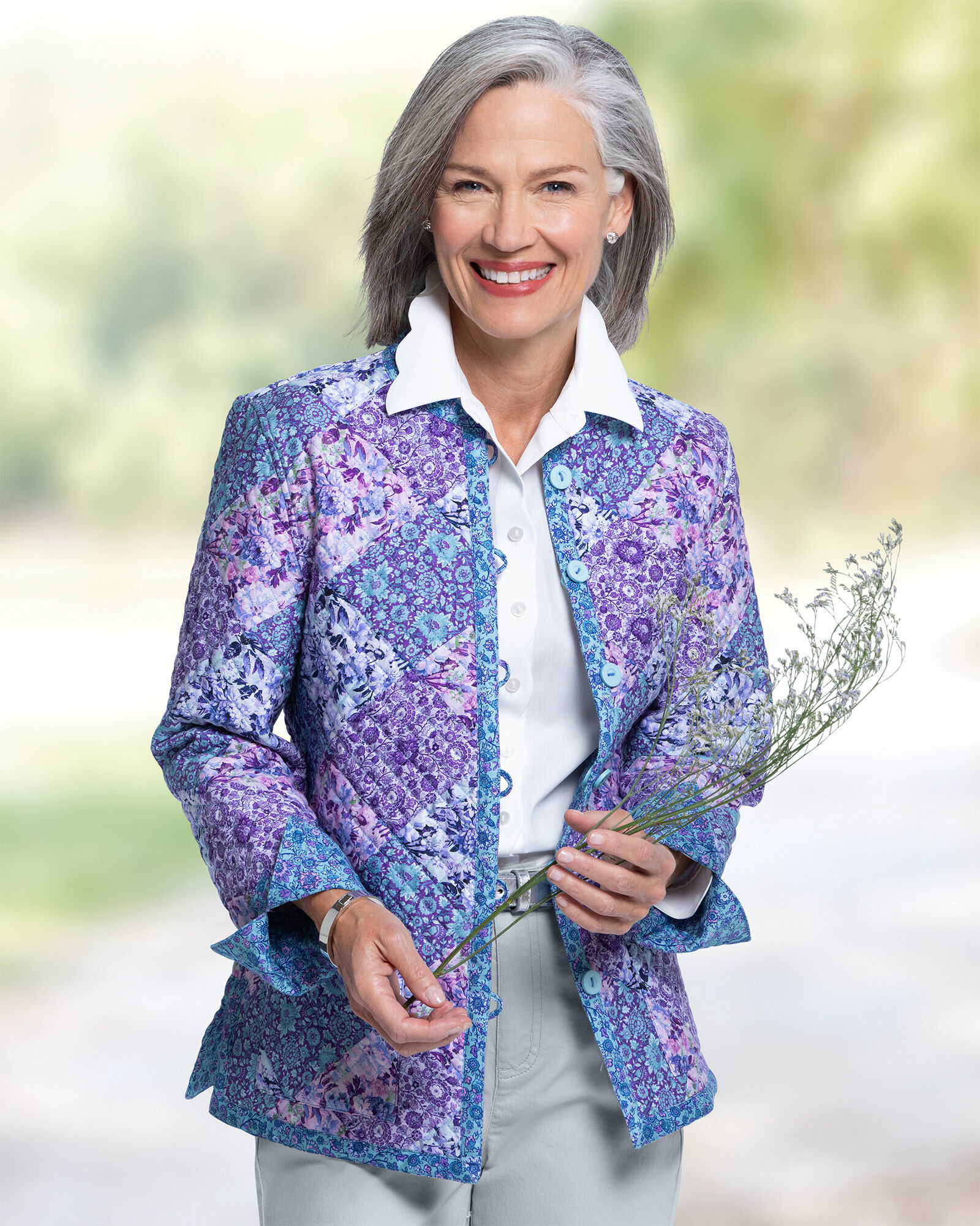 BLACK EMBROIDERED AND CUTWORK JACKET | C H A N D R I M A