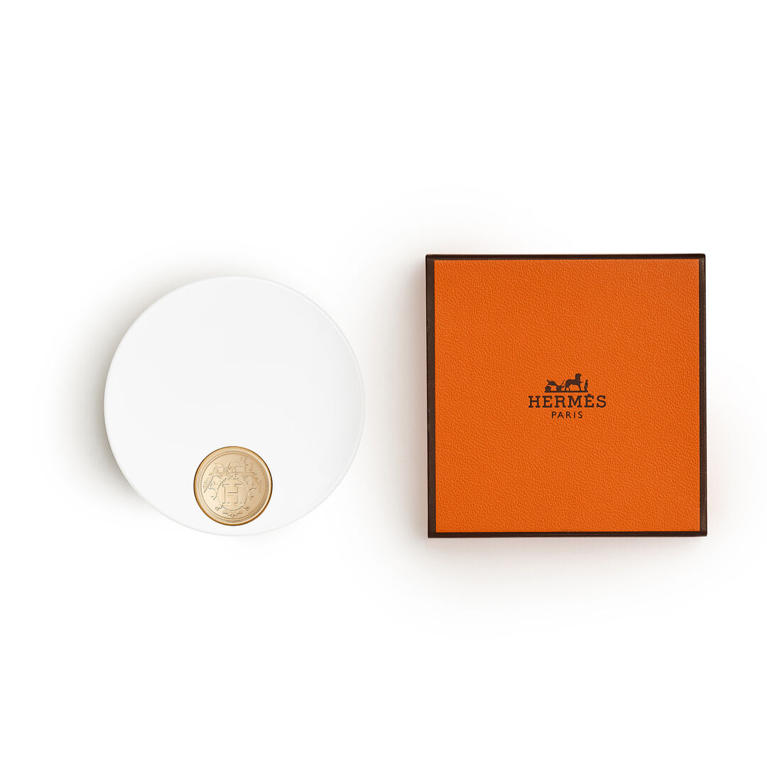 新品　HERMES ローズ　エルメス　チーク ハッピーな表情を生む、エルメスの新チーク「ローズ・エルメス