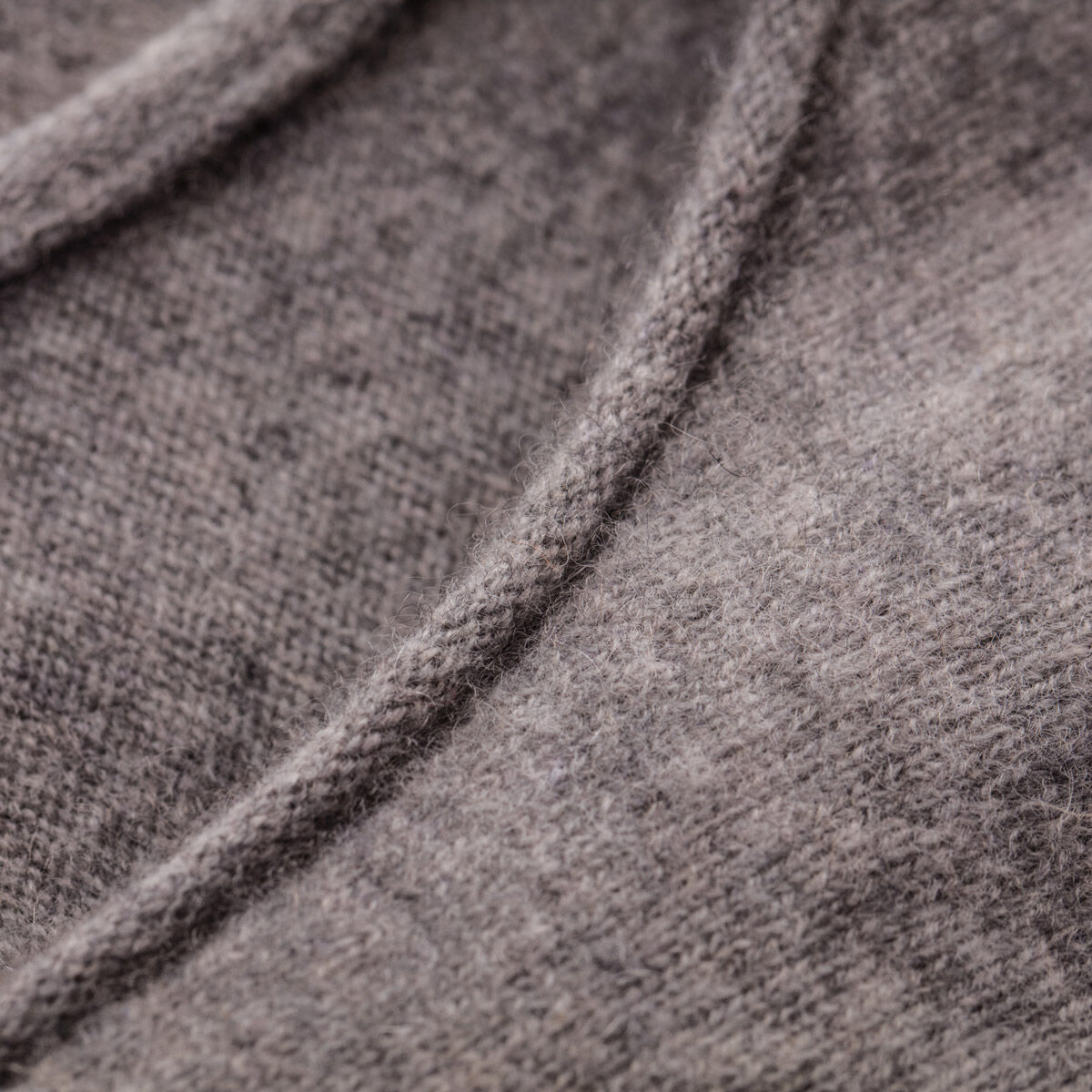 メンズ・リサイクル・カシミア・クルーネック・セーター | パタゴニア公式サイト | M's Recycled Cashmere Crewneck  Sweater